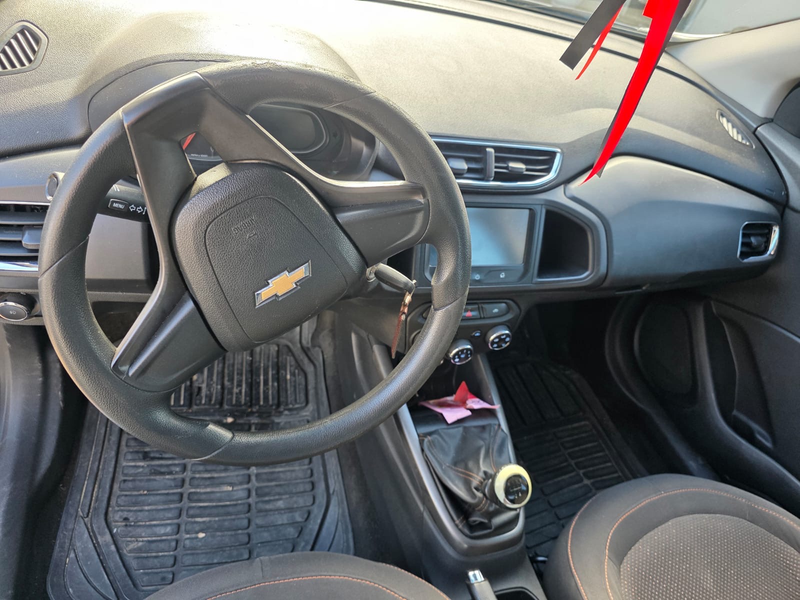 Chevrolet  Onix Ltz miniatura 5
