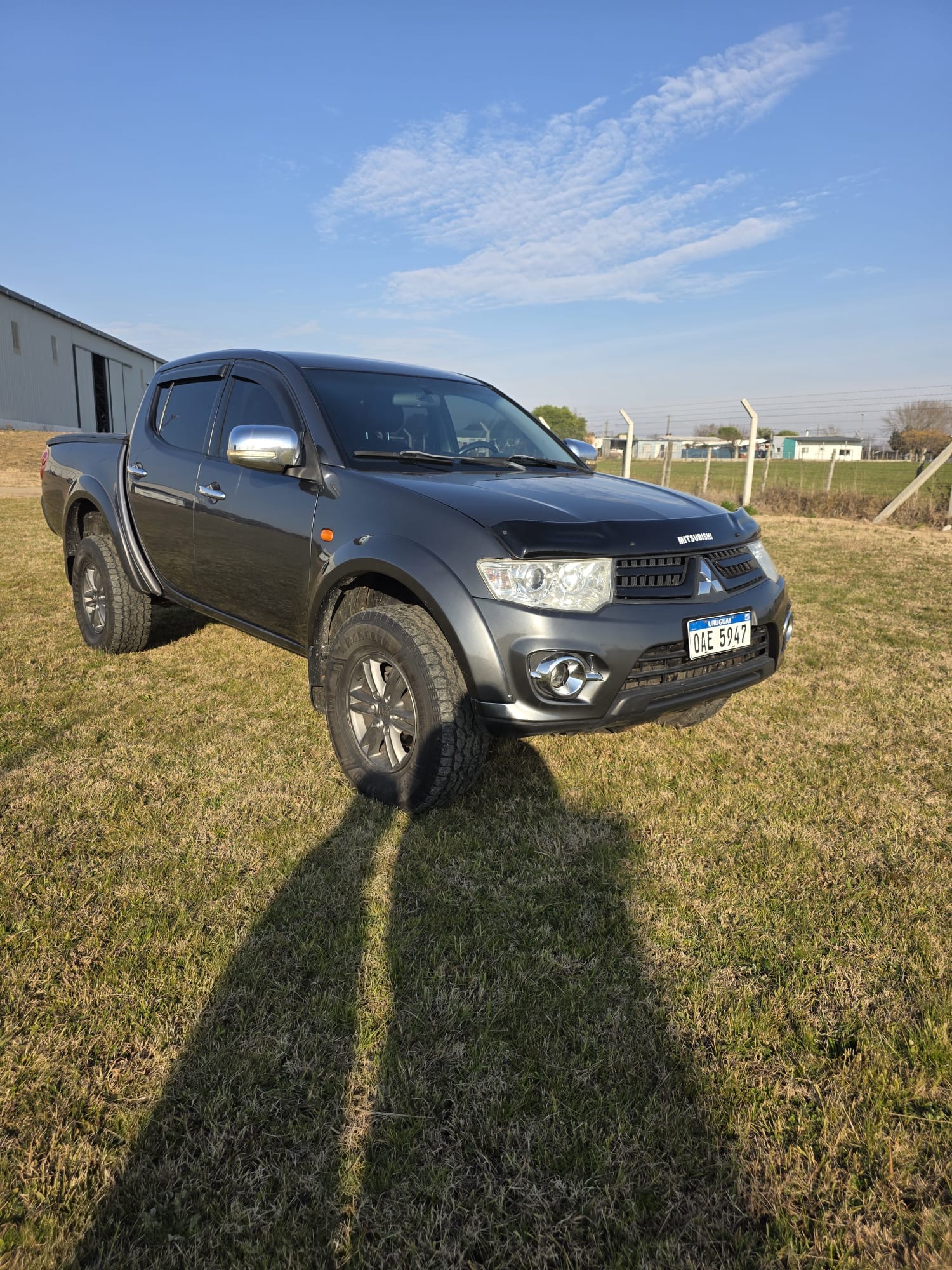Mitsubishi L200 miniatura 2
