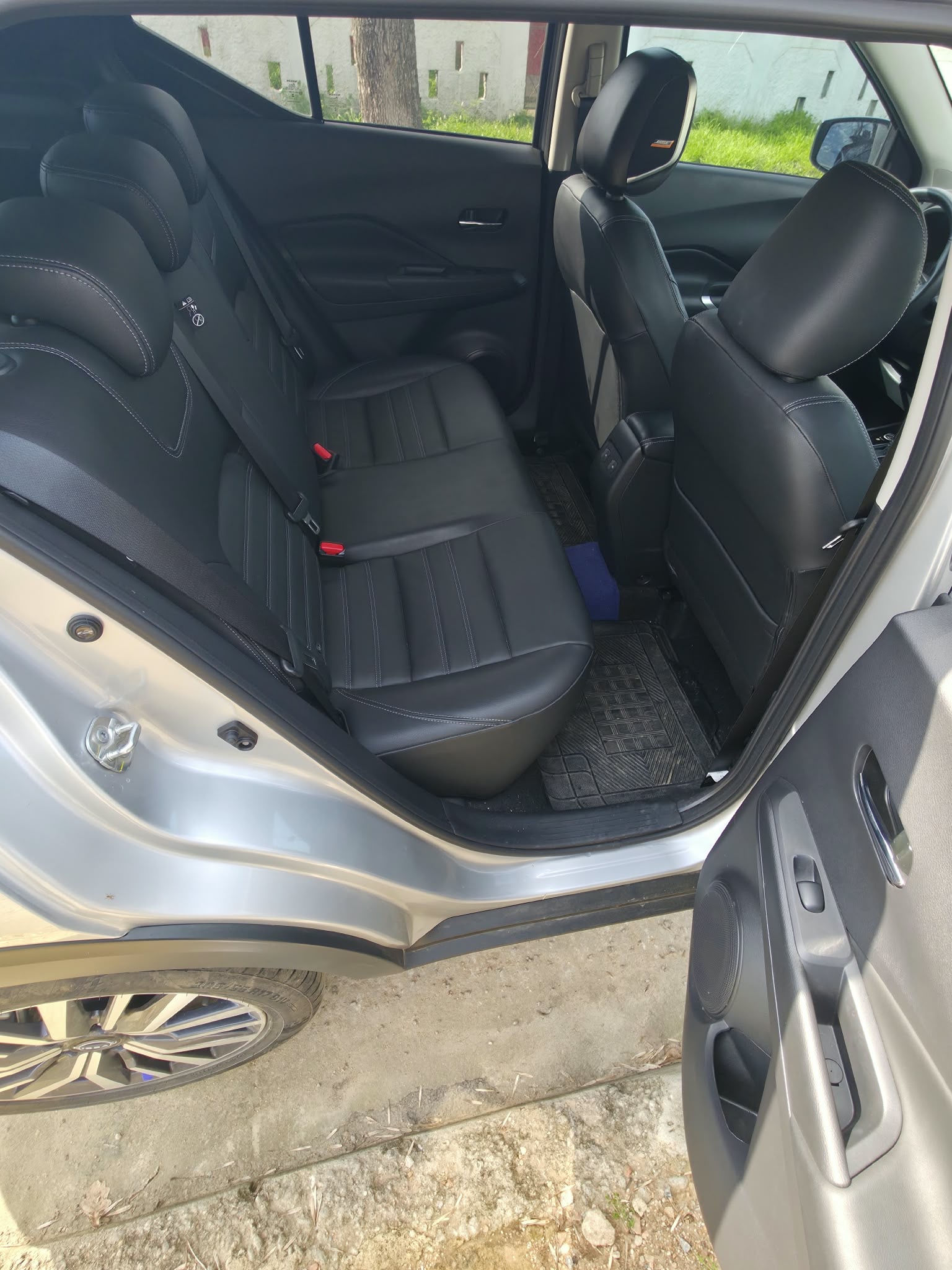 Nissan Kicks exclusive miniatura 8